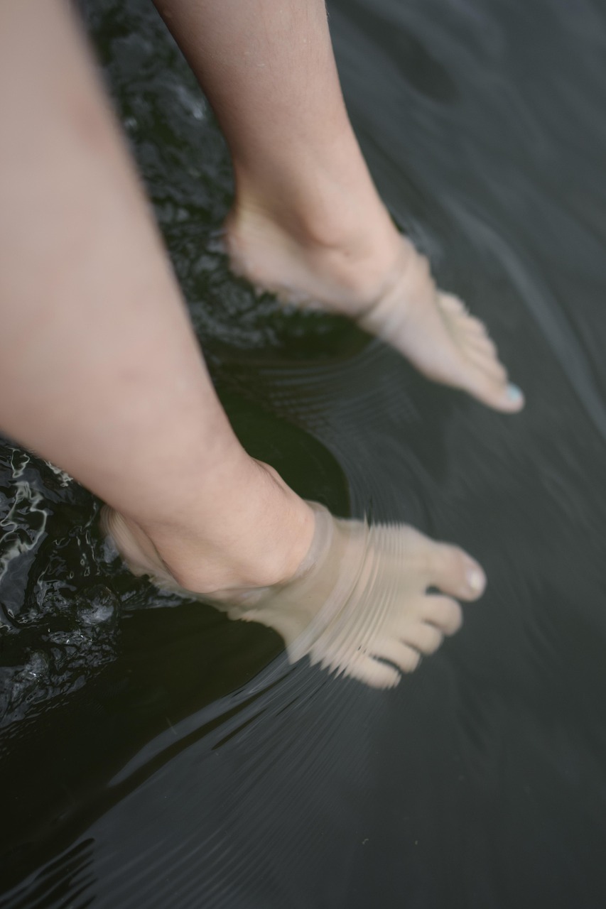 Piedi nell'acqua